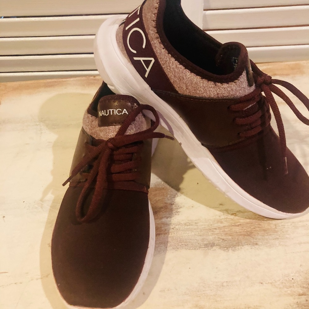 Brown Nautica woman sneakers , size 10